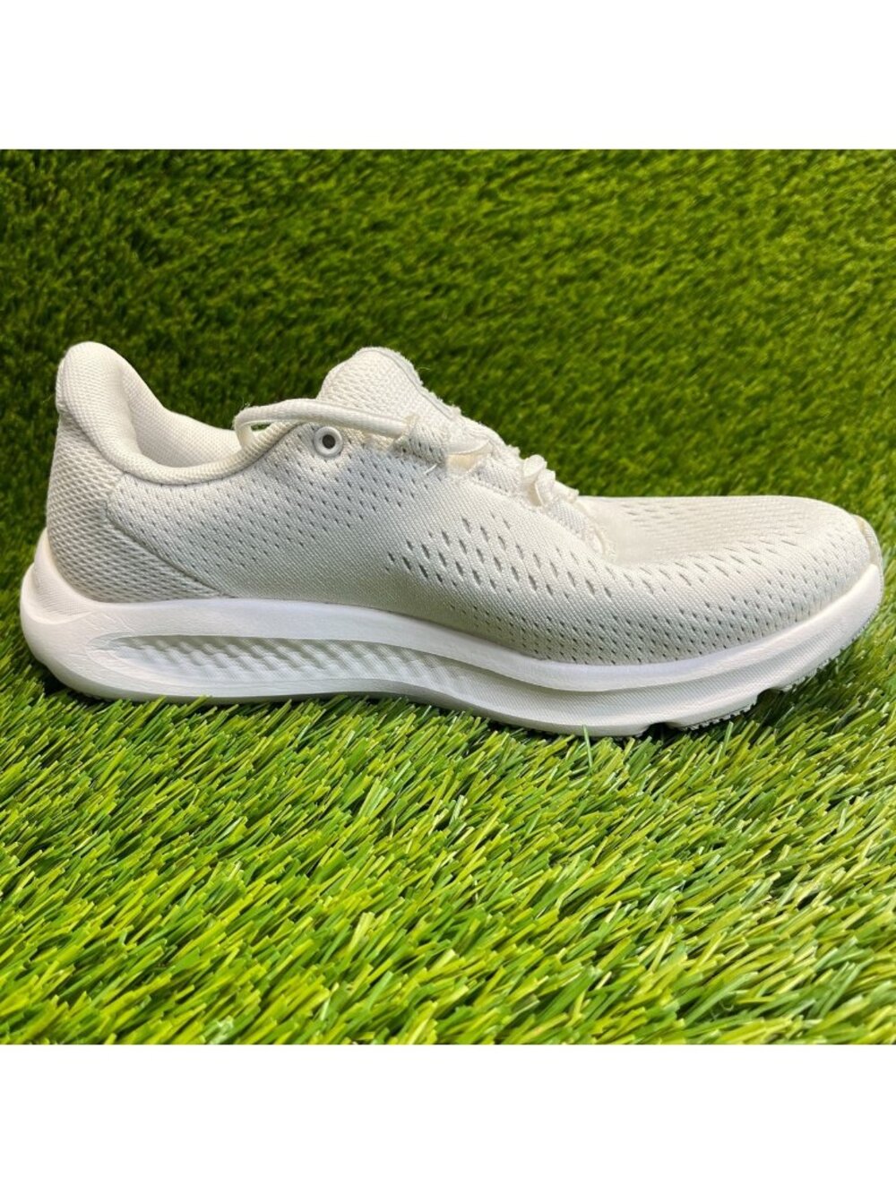 Under Armour Charged Pursuit 3 Womens Size 6.5 White Running Shoes Sneakers